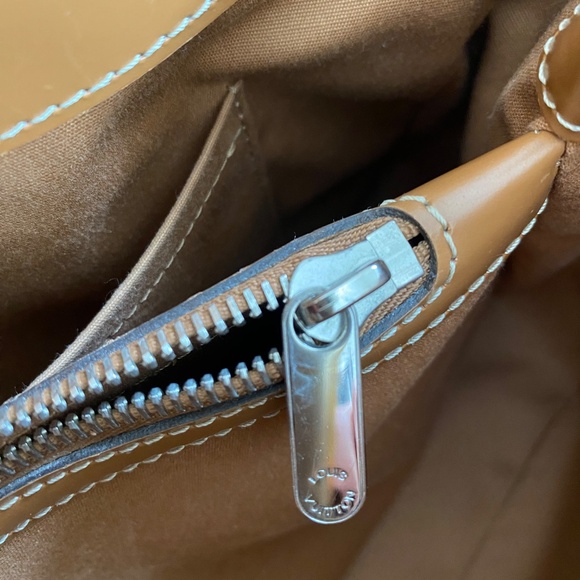 Louis Vuitton Epi Leather Passy PM bag - Brown - Picture 8 of 15